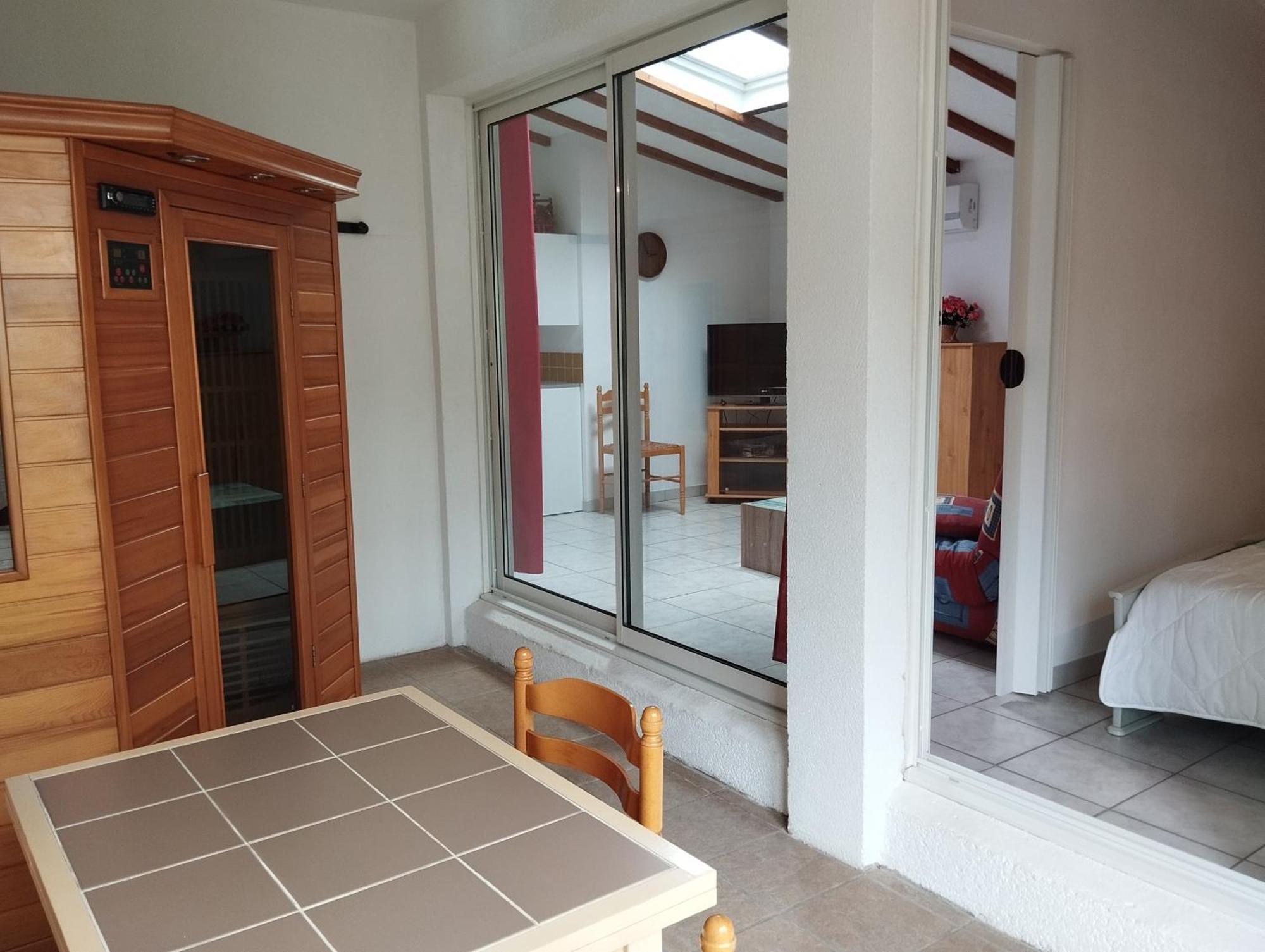 Appartamento Bienvenue Au Pied Des Alpilles Saint-Étienne-du-Grès Esterno foto